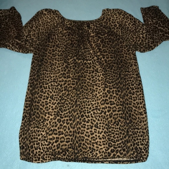 𝅺MICHAEL KORS peasant leopard print blouse long sleeves silky soft NEW size S - Picture 3 of 10